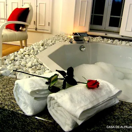 Casa De Alpajares - & 4*