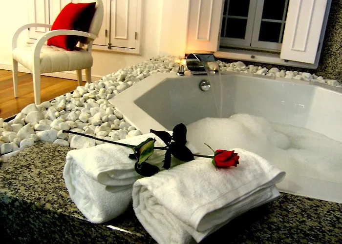 Casa De Alpajares - Guest House&spa 4*