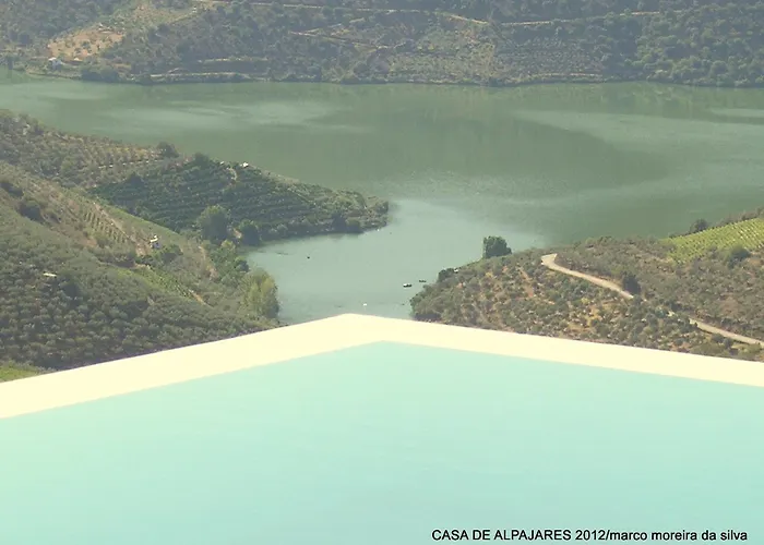 Casa De Alpajares - Guest House&spa